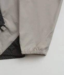 Columbia Challenger Windbreaker Jacket - Flint Grey / Shark -Outlet The Street Set Store columbia challenger windbreaker jacket flint grey shark 5 f1868e58 4883 4975 98b8 1b08be714af7