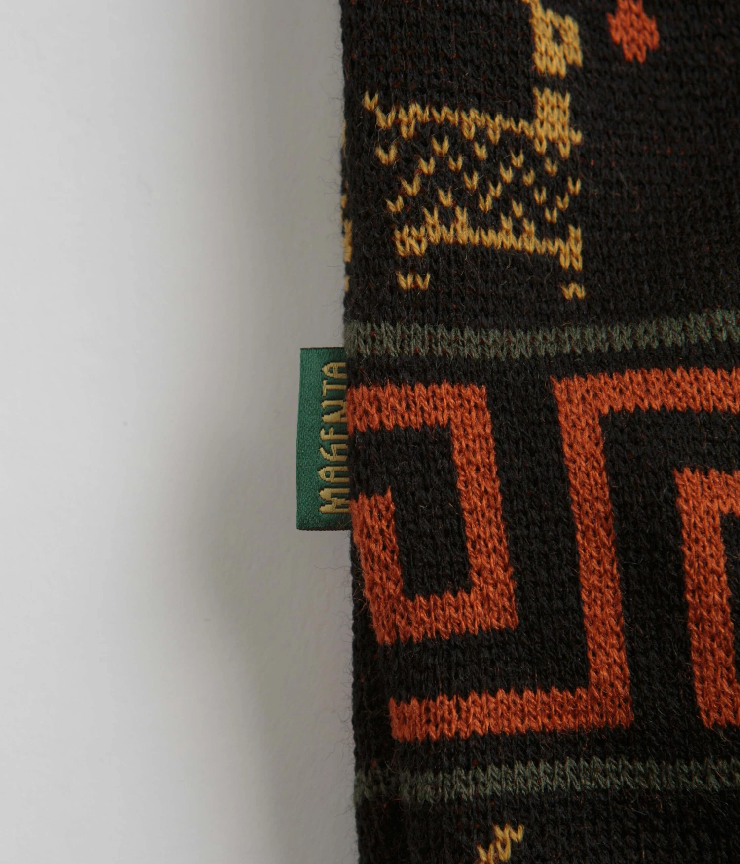 Magenta Peru Knit Crewneck Sweatshirt - Black 4 Magenta Peru Knit Crewneck Sweatshirt - Black - Image 4