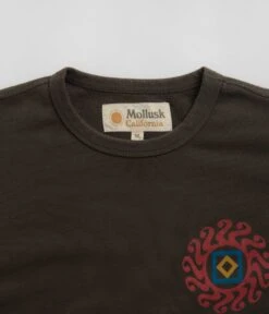 Mollusk Dazy Sun Crewneck Sweatshirt - Faded Black 10 Mollusk Dazy Sun Crewneck Sweatshirt - Faded Black -Outlet The Street Set Store mollusk dazy sun crewneck sweatshirt faded black 5