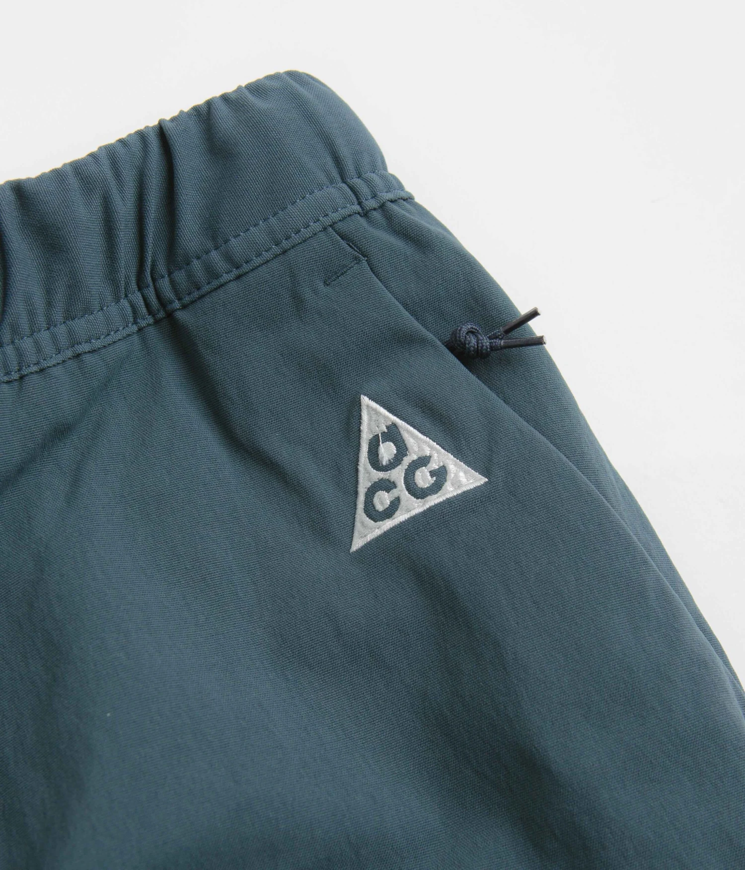 Nike ACG Smith Summit Cargo Pants - Deep Jungle / Purple Ink / Summit White 7 Nike ACG Smith Summit Cargo Pants - Deep Jungle / Purple Ink / Summit White - Image 7