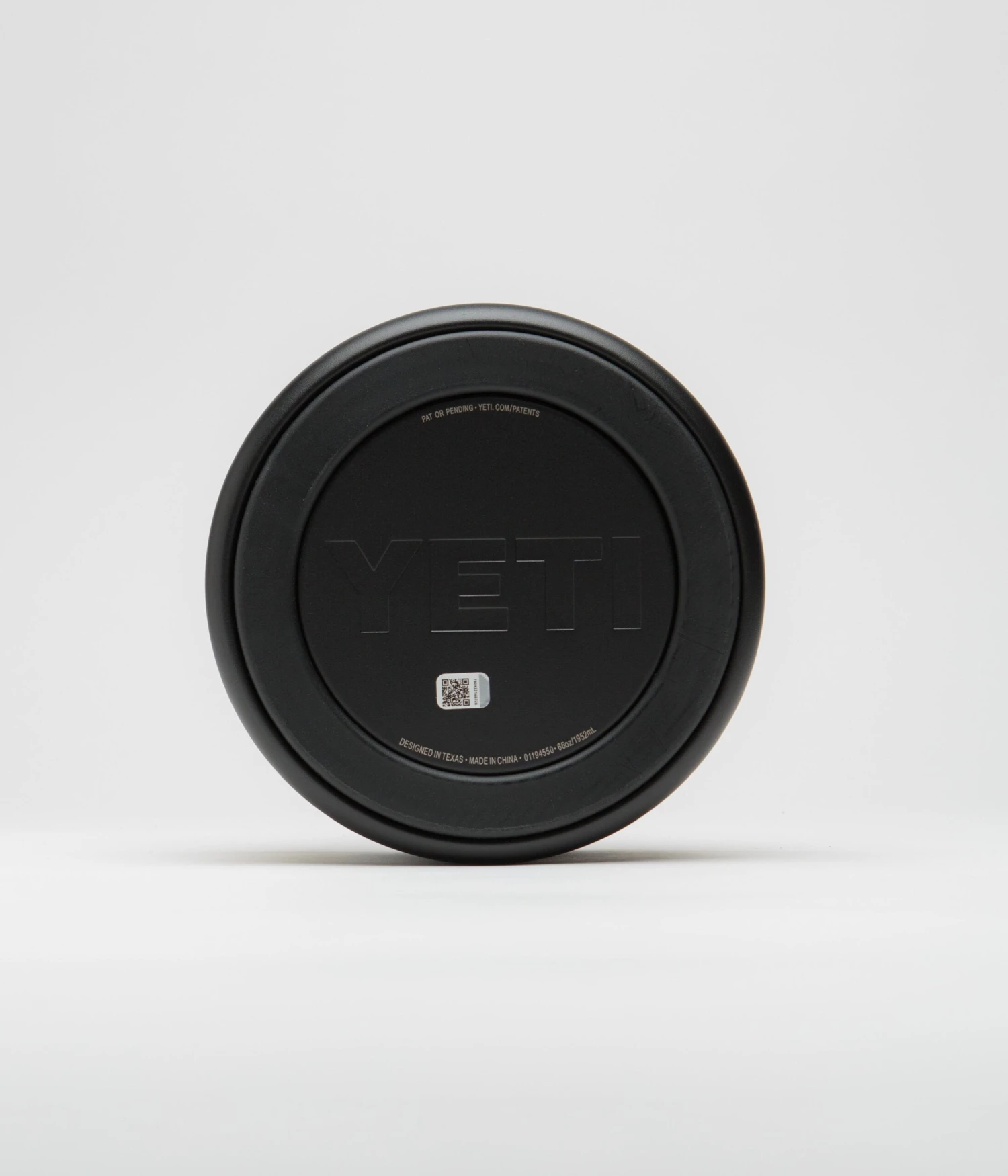 Yeti Boomer 8 Dog Bowl - Black 5 Yeti Boomer 8 Dog Bowl - Black - Image 5