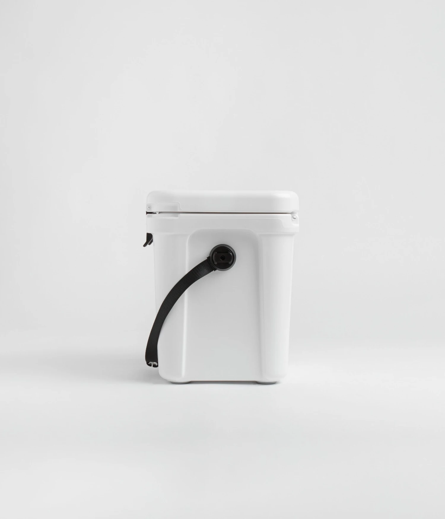 Yeti Roadie 24 Hard Cooler - White 2 Yeti Roadie 24 Hard Cooler - White - Image 2